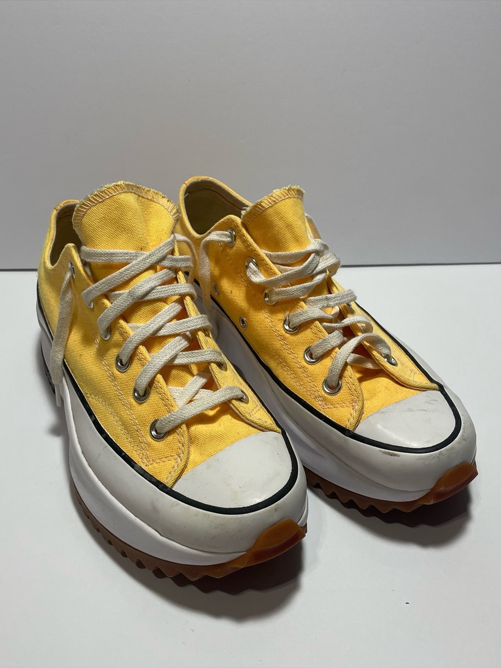 Converse Run Star Hike Yellow 8M 9.5W Canvas Low-Top Platform Sneakers